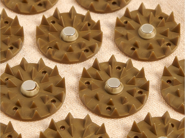 Варежки массажные акупунктурные с магнитами НИРВАНА "BRADEX"